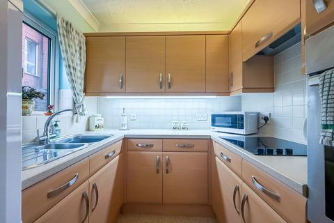 1 bedroom retirement property for sale, Cambridge Road, Southport PR9