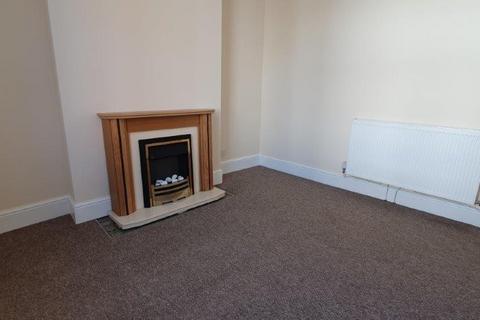 3 bedroom end of terrace house to rent, Peel Street, Kidderminster DY11