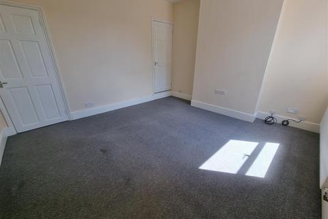 3 bedroom end of terrace house to rent, Peel Street, Kidderminster DY11