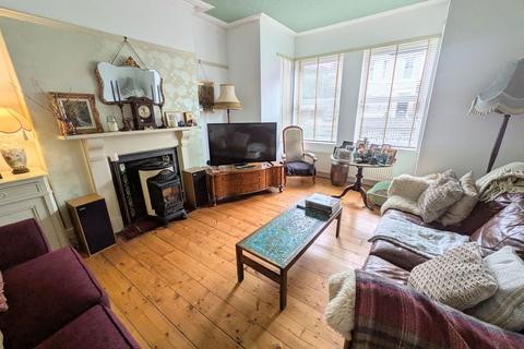 5 bedroom semi-detached house for sale, College Street, Ammanford, SA18 2BR