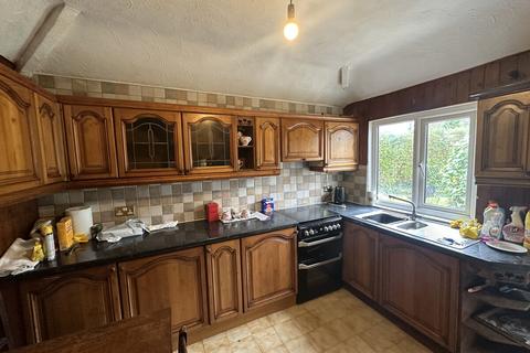 undefined, Ffordd Caergybi, Llanfairpwllgwyngyll, Anglesey, LL61