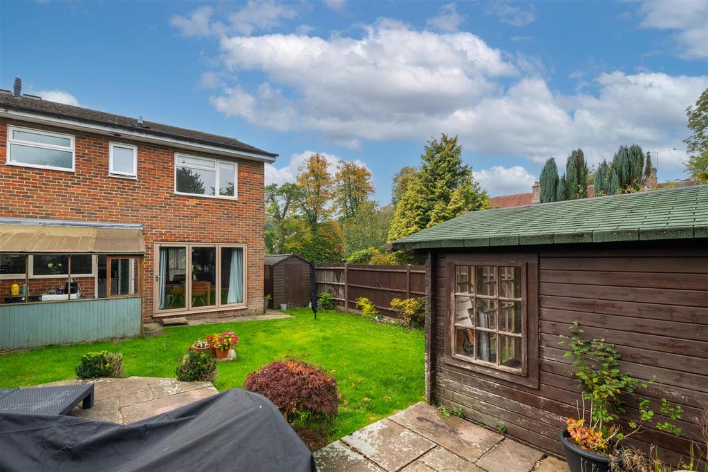1 Castle Close externals-7 sky.jpg