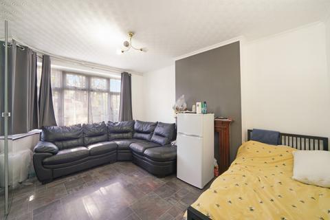 undefined, D'Arcy Drive, Kenton, HA3