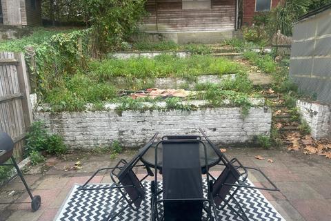 undefined, Lord Warwick Street, London SE18