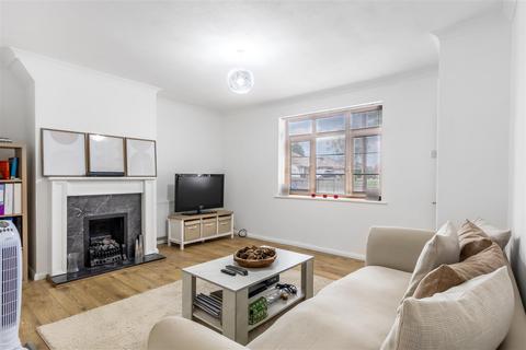 undefined, Pooleys Lane, Welham Green AL9
