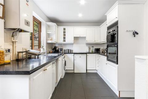 undefined, Pooleys Lane, Welham Green AL9