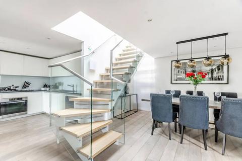 4 bedroom flat to rent, Merchant Square, London W2