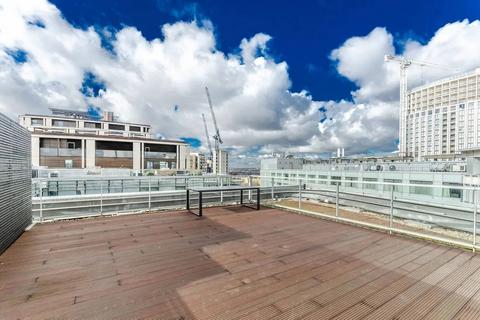 4 bedroom flat to rent, Merchant Square, London W2