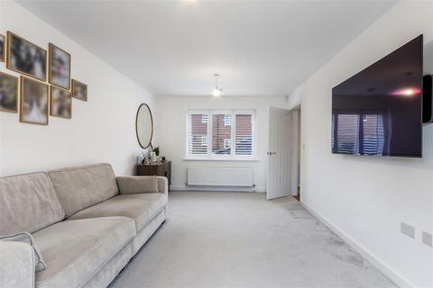 3 bedroom detached house for sale, St Johns Road, Goffs Oak