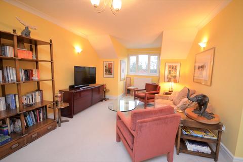 2 bedroom apartment to rent, Snells Wood Court, Buckinghamshire HP7
