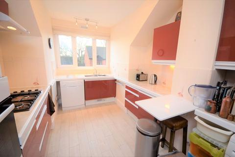 2 bedroom apartment to rent, Snells Wood Court, Buckinghamshire HP7