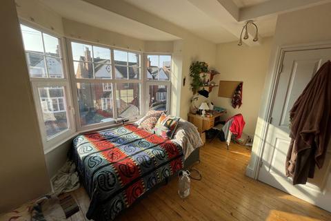 6 bedroom terraced house to rent, Lorne Road, Leicester
