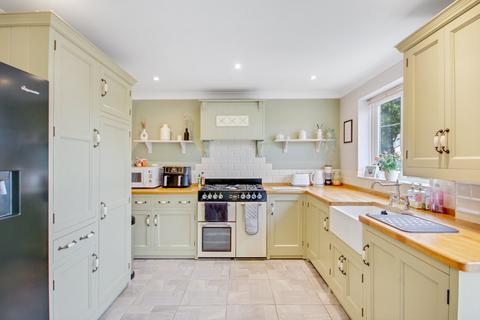 undefined, Forest View Road, East Grinstead, RH19