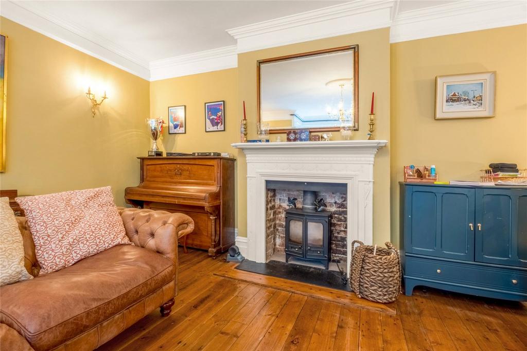 Tv/ Games Room