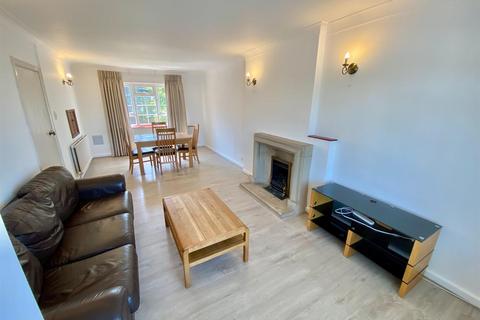 Gayton Court, Harrow HA1 2HD