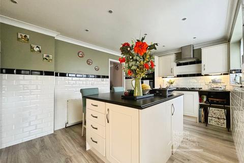 4 bedroom semi-detached house for sale, Mayfield Drive, Newport, Isle of Wight