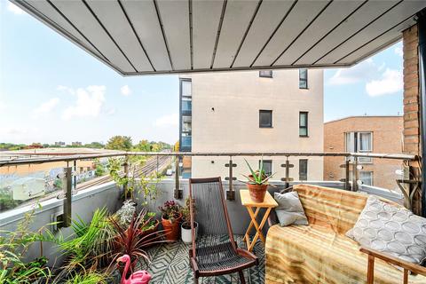 2 bedroom flat for sale, Clyde Terrace, London, SE23