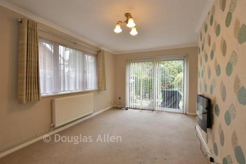 3 bedroom semi-detached bungalow for sale, Rectory Grove, Wickford SS11