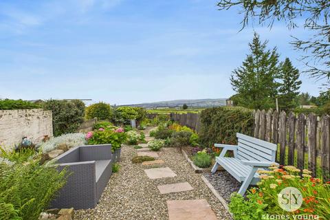 9 Kendal Row, Belthorn, Blackburn, BB1 2PN