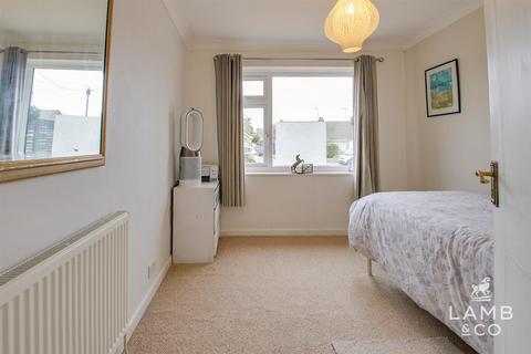 6 Barrington Close, Little Clacton, Clacton-on-sea, CO16 9PN
