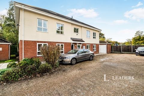 2 bedroom flat to rent, East Lodge, Harvey Lane, NR7