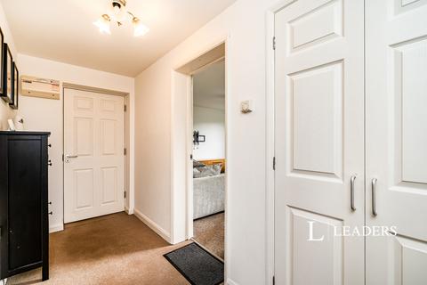 2 bedroom flat to rent, East Lodge, Harvey Lane, NR7