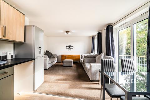 2 bedroom flat to rent, East Lodge, Harvey Lane, NR7