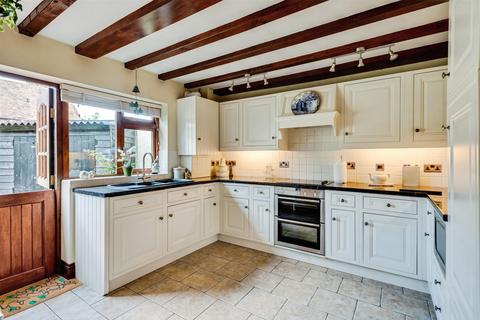 5 bedroom detached house for sale, The Street, South Stoke, Reading