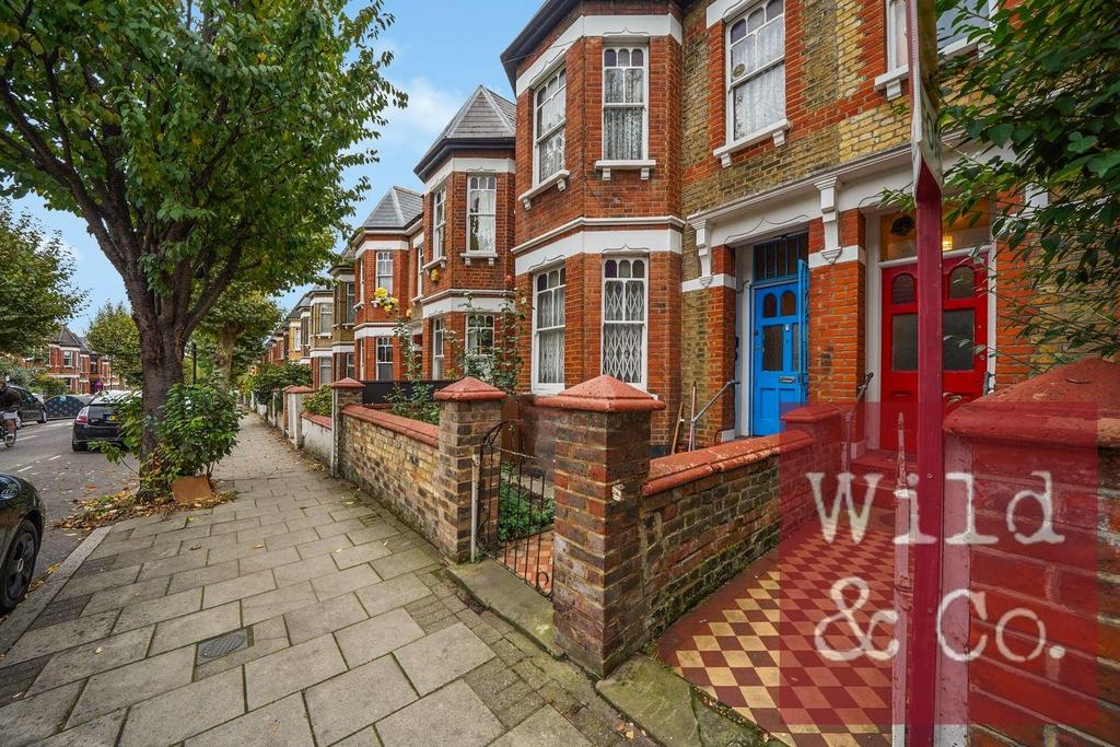 Mildenhall Road - y CGBFo Ht1eyip Yex54 Mw.jpg