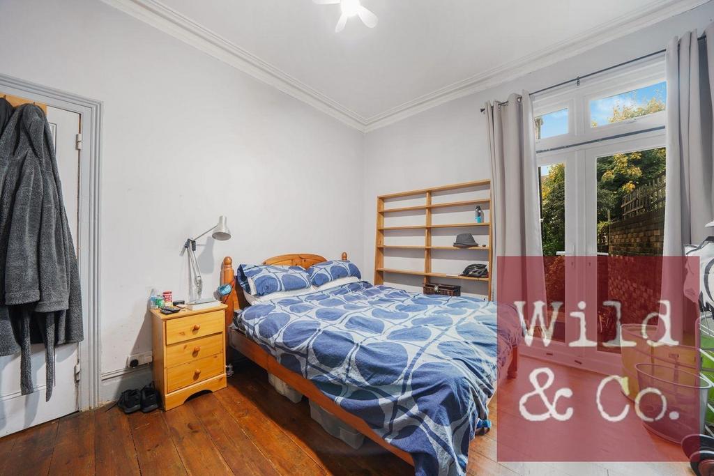 Mildenhall Road - ra Dt Eo9 W7 U9fjziy4 Zi D.jpg