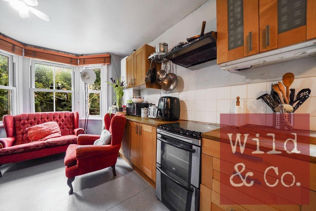 Mildenhall Road - e0 DSh OGk INEd Mozh12ij.jpg