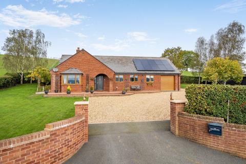 3 bedroom detached bungalow for sale, Deytheur, Llansantffraid