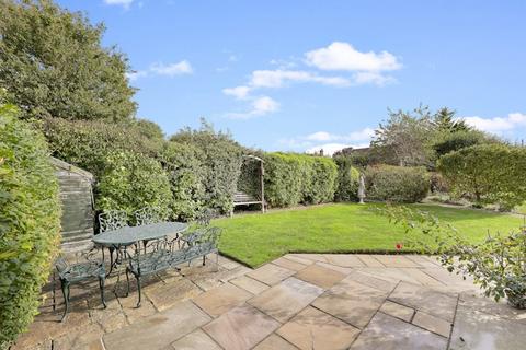 undefined, Mead Walk, Ongar, CM5