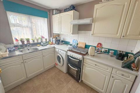 undefined, Dickenson Road, Hanworth, Middlesex, TW13
