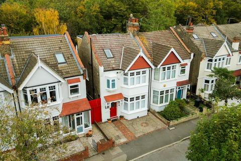 4 bedroom house for sale, Woodlands Avenue, Wanstead