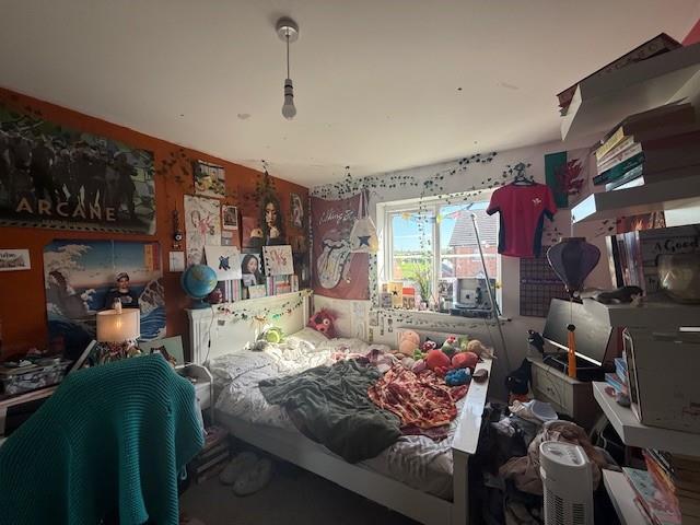 Bedroom 2-2.jpg