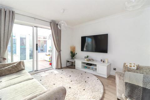 undefined, Quendell Walk, Adeyfield, Hemel Hempstead HP2 5UU