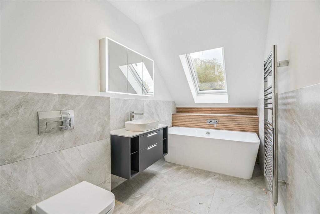 Main Bathroom