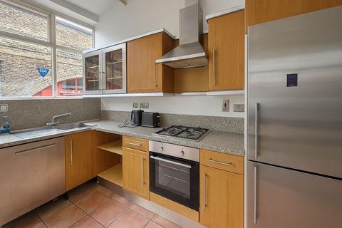 3 bedroom flat to rent, Laburnum Street, London, E2