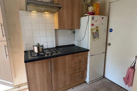 undefined, Bradshaws, Hatfield