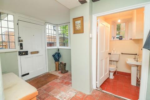 undefined, High Street, Towcester NN12