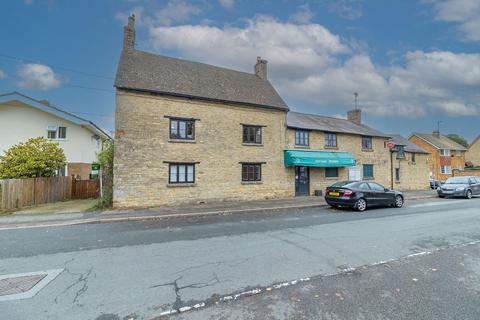 5 bedroom semi-detached house for sale, High Street, Towcester NN12