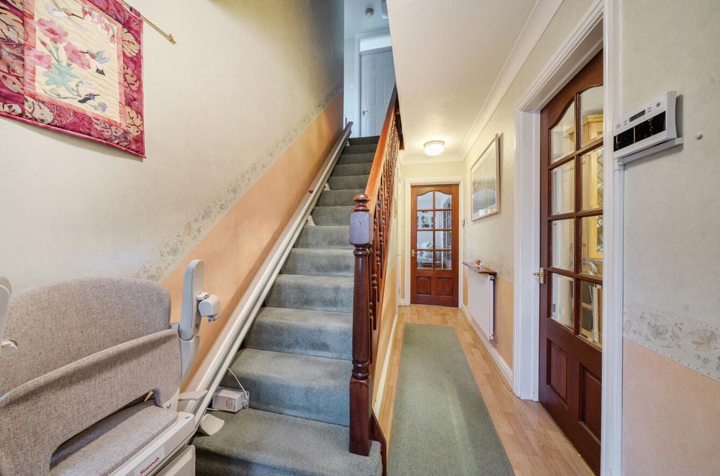 1360690-6-68e6365...