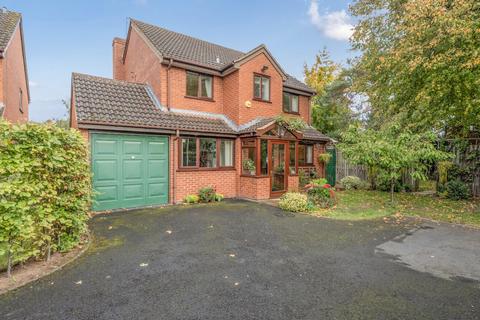 4 bedroom detached house for sale, Turnpike Close, Worcester, Worcestershire