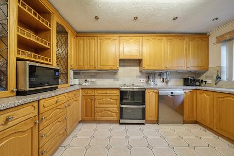 4 bedroom detached house for sale, Turnpike Close, Worcester, Worcestershire
