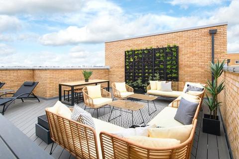 2 bedroom apartment for sale, Franklin Gardens, Cambridge