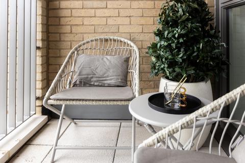 1 bedroom flat for sale, Portobello Road, London, W10