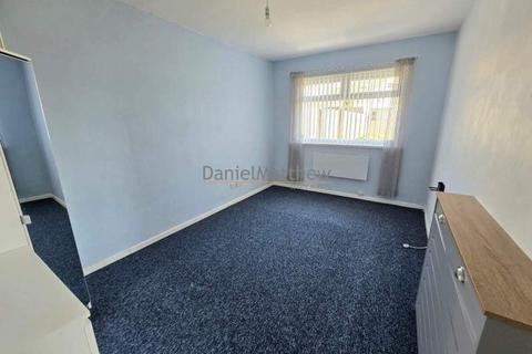 27 Burns Crescent, Bridgend, CF31 4PY