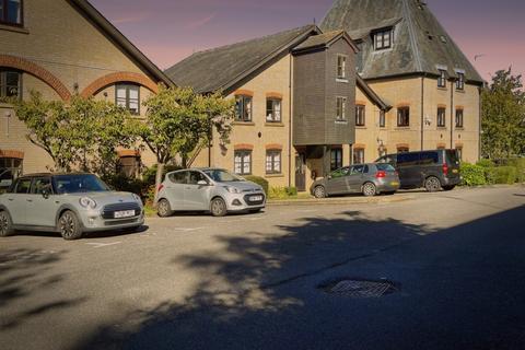 2 bedroom apartment for sale, River Meads, St Margarets