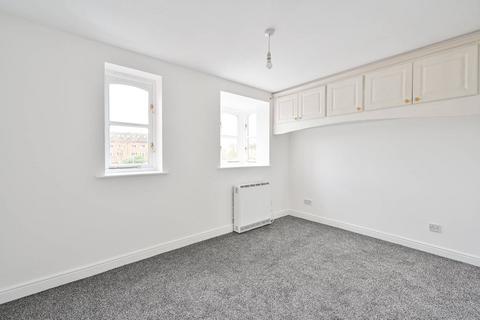 undefined, Woodfield Road, Thames Ditton, KT7